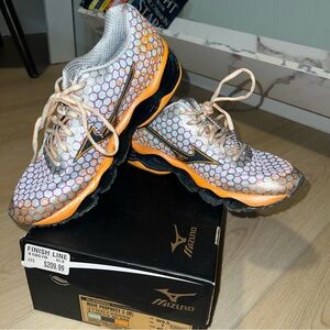Mizuno Wave Prophecy 3 Sneakers